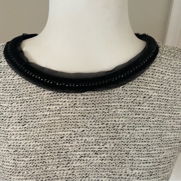 White House Black Market Tweed Beaded Trim Blouse Size XS - Picture 7 of 12